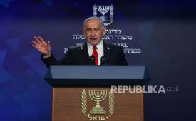Perdana Menteri Israel Benjamin Netanyahu berpidato pada konferensi pers di Yerusalem, 21 Mei 2025.