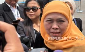 Gubernur Jawa Timur (Jatim) Khofifah Indar Parawansa di Istana Kepresidenan Jakarta, Senin (10/11/2025).