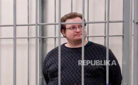 Pegawai Kemenlu Rusia Arseniy Konovalov ditahan atas tuduhan menjual informasi ke AS.