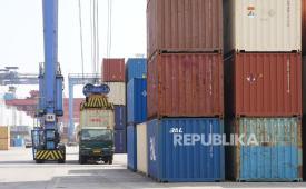 Sepanjang 2025, total throughput IPC Terminal Petikemas menembus 3.597.487 TEUs, tumbuh 13,2 persen dibandingkan capaian 2024 sebesar 3.177.939 TEUs.