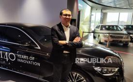 Chief Executive Officer Mercedes-Benz Indonesia Donald Rachmat