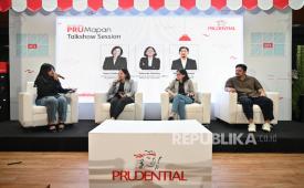 [Kiri-Kanan] Karin Zulkarnaen, Chief Customer & Marketing Officer Prudential Indonesia, Yolanda Yasinta, Chief Strategy & Transformation Officer Prudential Indonesia, dan Reza Nurhilman, Young Entrepreneur sekaligus Founder Maici, saat sesi talkshow PRUMapan Rabu (25/02), di Jakarta.