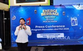 VP Marketing PT Pertamina Lubricants Nugroho Setyo Utomo memberikan penjelasan tentang program Ramadhan dan Idulfitri 2026 dari Pertamina Lubricants di Jakarta, Rabu (4/3/2026).