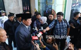 Presiden ke-6 RI Susilo Bambang Yudhoyono hingga Wakil Presiden ke-10 dan 12 M Jusuf Kalla melayat mantan Menteri Pertahanan Juwono Sudarsono yang wafat pada Sabtu (28/3/2026), dan jenazahnya disemayamkan di Gedung Kementerian Pertahanan, Jakarta Pusat, Ahad (29/3/2026).