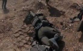 Pasukan IDF terjatuh saat melarikan diri dari serangan drione Hizbullah di Lebanon selatan pada April 2026.