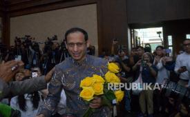 Mantan Menteri Pendidikan, Kebudayaan, Riset, dan Teknologi (Mendikbudristek) Nadiem Anwar Makarim bersiap menjalani sidang pembacaan putusan di Pengadilan Tipikor, Jakarta, Selasa (30/6/2026).