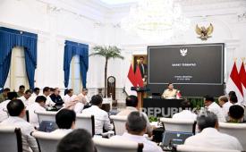 Presiden RI Prabowo Subianto memimpin rapat terbatas terkait evaluasi program MBG di Istana Merdeka, Jakarta Pusat, Rabu (15/7/2026).
