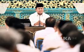 Presiden RI Prabowo Subianto memberikan taklimat pada Sidang Kabinet Paripurna (SKP) di Istana Negara, Jakarta Pusat, Senin (20/7/2026).