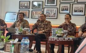 Deputi Kepala Perwakilan BI Provinsi DKI Jakarta Bambang Arianto saat memberikan keterangan di Kantor Perwakilan BI Jakarta, Jumat (7/8/2026).
