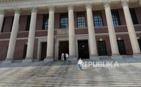 Universitas Harvard di Worcester County, Massachusetts, Amerika Serikat.