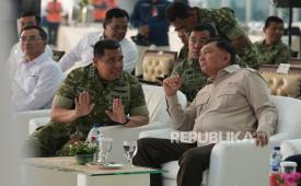 Menteri Pertahanan (Menhan) RI Sjafrie Sjamoeddin di Hanggar PT GMF, Bandara Soekarno Hatta, Kota Tangerang, Banten, Rabu (19/8/2026).