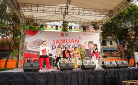 Kegiatan Jamuan Rakyat yang digelar Tiga Pilar Kecamatan Tanah Abang dalam rangka memperingati HUT ke-81 Republik Indonesia.
