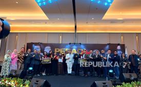 Enam orang alumni PKPA DPC Peradi Jakarta Barat (Jakbar) berhasil menjadi juara dalam ajang Peradi Jakarta Barat Idol.
