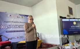 Dekan Fakultas Ekonomi dan Manajemen (FEM) IPB University, Irfan Syauqi Beik, menyampaikan materi mengenai model CIBEST sebagai alat ukur kemiskinan dan kesejahteraan yang memperhatikan dua dimensi utama, yakni dimensi material dan dimensi spiritual.