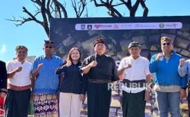 PT Sumbawa Timur Mining (STM) turut mendukung pemulihan Dusun Adat Sade di Desa Rembitan, Kecamatan Pujut, Kabupaten Lombok Tengah, Provinsi Nusa Tenggara Barat (NTB), pascakebakaran yang melanda kawasan tersebut. 