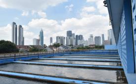 Fasilitas instalasi pengelolaan air milik PAM Jaya di Jakarta. 