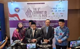 Kepala BPJPH Ahmad Haikal Hasan di acara The 5th Summit of Halal 20 (H20), Cibubur, Depok, Jawa Barat, Jumat (18/9/2026).