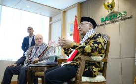 Penandatanganan Nota Kesepahaman (MoU) tentang Kerja Sama Penyediaan Bantuan Kemanusiaan dan Sosial untuk Negara Palestina, di Kantor Baznas RI, Jakarta, Jumat (25/6/2026).