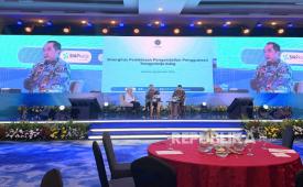 Kementerian Dalam Negeri (Kemendagri) mendorong pemerintah daerah mengoptimalkan pengelolaan Retribusi Penggunaan Tenaga Kerja Asing (TKA).