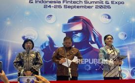 Konferensi pers Festival Ekonomi Keuangan Digital (FEKDI) x Indonesia Fintech Summit & Expo (IFSE) 2026 yang digelar Bank Indonesia (BI) dan Otoritas Jasa Keuangan (OJK) di JCC Senayan, Jakarta, Kamis (24/9/2026). 