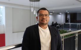 Lukmanul Hakim Nugraha, alumnus Program Studi (Prodi) Sistem Informasi Akuntansi (SIA) UBSI (Universitas Bina Sarana Informatika) kampus Ciputat, melesat menembus ketatnya persaingan industri hingga menjabat sebagai Chief Financial Officer (CFO) sekaligus Direktur di PT Sagung Seto.