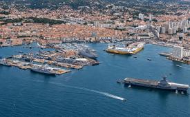 Pangkalan Angkatan Laut Toulon Prancis.