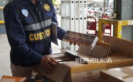 Patroli darat Bea Cukai Malang di jalur distribusi rokok ilegal membuahkan hasil positif.