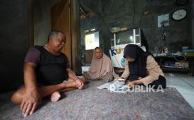 Dompet Dhuafa bebaskan ijazah siswa dhuafa yang tertahan di sekolah.