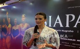 Aktris Amanda Rawles sesuai press screening film Siapa Dia pada Kamis (22/8/2025).
