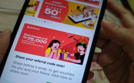 Aplikasi Gofood dari Gojek disebut unggul di atas aplikasi antar makanan terkemuka dunia, seperti Ubereats asal Amerika Serikat, Swiggy dan Zomato asal India, dan aplikasi dari jaringan supermarket raksasa Walmart asal Amerika Serikat.