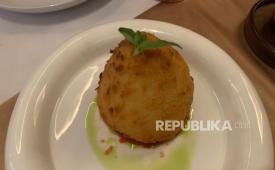 Arancino pada dasarnya merupakan nasi yang dibentuk, diberi isian, dilapisi tepung roti, kemudian digoreng.