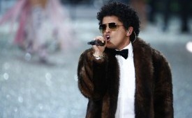 Penyanyi Bruno Mars. Bruno Mars mengumumkan album studio solo terbarunya setelah hampir sembilan tahun penantian. Album keempat berjudul The Romantic dijadwalkan rilis pada 27 Februari 2026, sementara musik baru akan dirilis pada Jumat.