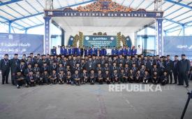 Penamatan Santri Angkatan ke-32 dan Wisuda Tahfidzul Qur’an Tahun 2026 Pesantren Darul Aman Gombara Makassar.
