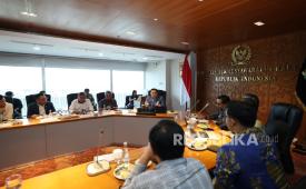 Diskusi dengan PUSaKO (Pusat Studi Konstitusi) Universitas Andalas dalam rangkaian Konferensi Nasional Hukum Tata Negara (KNHTN) IX bertema “Tiga Dekade Performa Konstitusi Pasca Reformasi”.  Audiensi tersebut berlangsung di Kompleks Parlemen RI, Jakarta, Selasa (15/9/2026).