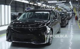 Ilustrasi mobil listrik. Adira Finance wait and see dalam memberikan pembiayaan untuk kendaraan listrik.