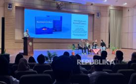 Diskusi buku Transformasi dan Ruwat-Citra Korporasi, Organisasi Nirlaba, Destinasi Wisata karya bankir senior dan pegiat seni-budaya, Sigit Pramono di Concert Hall ISI Yogyakarta, Rabu (24/9/2025) malam.