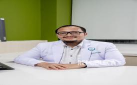 Dosen FKK UMJ, Risky Akaputra