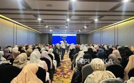 dr. H. Boyke Dian Nugraha saat mengisi workshop untuk bu nyai dan ning, Ahad (18/10/2026).