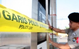 Foto ilustrasi garis polisi. Polres Pemalang tengah menyelidiki dugaan perundungan yang menyebabkan seoarang siswa SMPN 4 Randudongkal berinisial AAF (13 tahun) meninggal dunia. 11 orang telah diperiksa.