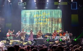 Grup musik White Shoes & The Couples Company saat tampil Soundrenaline 2025 di Jakarta.Gelaran Soundrenaline Sana Sini di Jakarta telah berlangsung selama empat hari mulai dari 18 hingga 21 Desember 2025. 