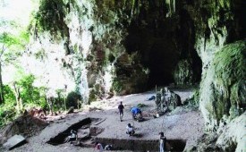 Gua Harimau.