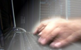 Hacker beraksi (Ilustrasi)