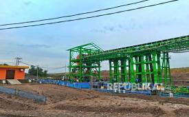 Holding Industri Pertambangan Indonesia MIND ID terus menegaskan perannya dalam menjaga ketahanan energi nasional melalui penguatan pasokan batu bara. Melalui anak usahanya, PT Bukit Asam Tbk (PTBA), kapasitas produksi dan distribusi batu bara kini dipacu untuk menjawab lonjakan kebutuhan listrik dan industri di dalam negeri.