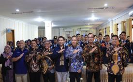 ILCS melakukan program Pelindo Mengajar di SMA Negeri 3 Taruna Angkasa Jawa Timur, Madiun, pada Jumat (13/9/2024).