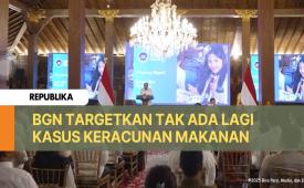 Kepala Badan Gizi Nasional, Dadan Hindayana saat rapat bersama jajaran Badan Gizi Nasional di Hambalang, Bogor, Jawa Barat, pada Sabtu, 3 Mei 2025. 