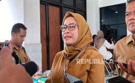 Kepala Dinsos DIY, Endang Patmintarsih, menyampaikan data peserta Program Jaminan Kesehatan Nasional (JKN) segmen Penerima Bantuan Iuran Jaminan Kesehatan (PBI JK)  yang dinonaktifkan.