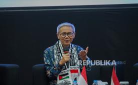 Ketua MUI Bidang Hubungan Luar Negeri dan Kerja Sama Internasional Prof Sudarnoto Abdul Hakim. Majelis Ulama Indonesia (MUI) secara resmi mengeluarkan Surat Pernyataan Sikap yang menegaskan bahwa rencana penyelenggaraan konser penyanyi ternama asal Italia, Andrea Bocelli, di Indonesia harus dibatalkan.