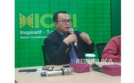 Ketua Umum ICMI Arif Satria saat Webinar Nasional 