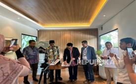 Koperasi Bahtera Masjid Agung Sunda Kelapa (MASK) meneken perjanjian kerja sama dengan Ada Multi Wisata. 