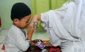 Guru Besar Universitas Perguruan Tinggi Ilmu Alquran (PTIQ) Jakarta, Prof. Susanto, mengatakan Lebaran bukan hanya perayaan, tetapi juga dapat menjadi kesempatan menanamkan karakter dan membentuk mental anak yang tangguh. (ilustrasi)